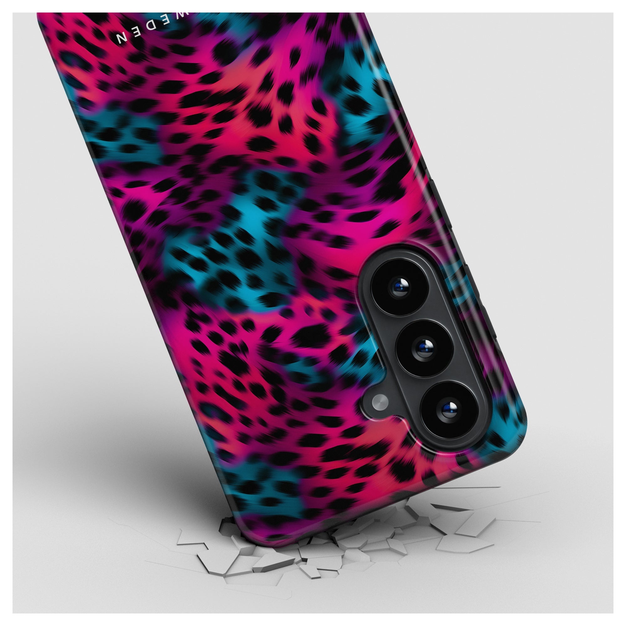 Neon Panther - Magnetic Tough Phone Case - Roar Sweden