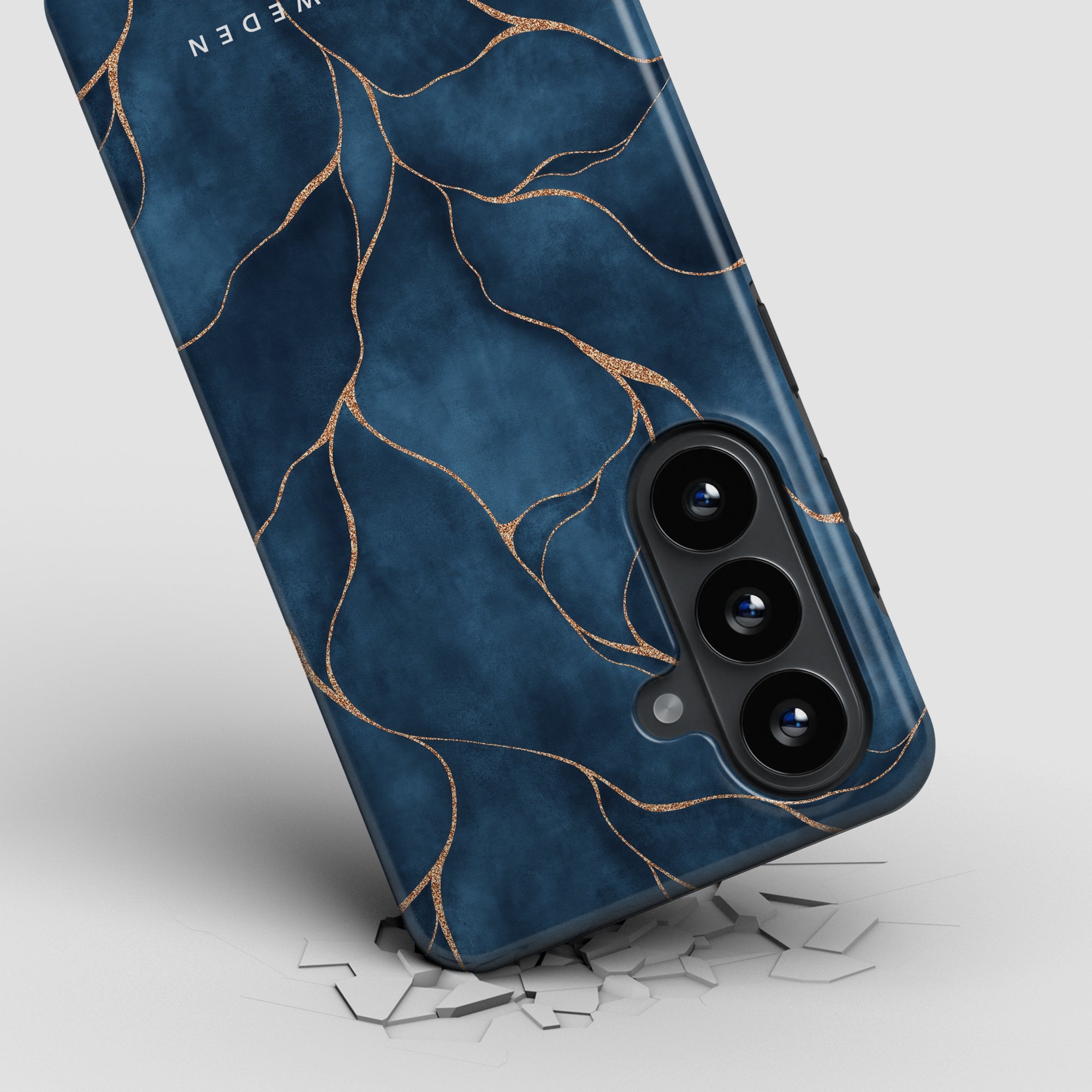 Yggdrasil - Magnetic Tough Phone Case - Roar Sweden