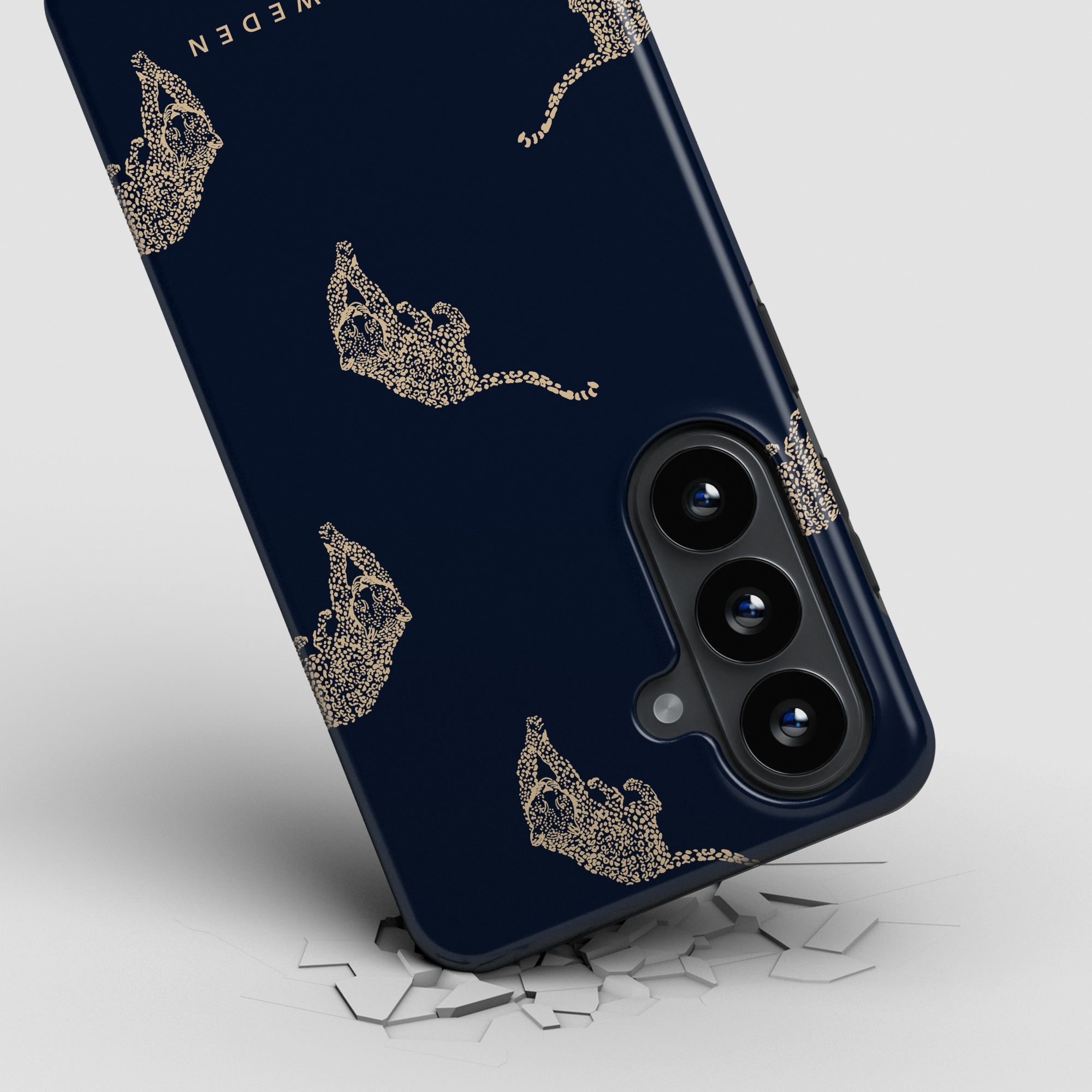 Kitty Grand - Magnetisk robust telefoncover