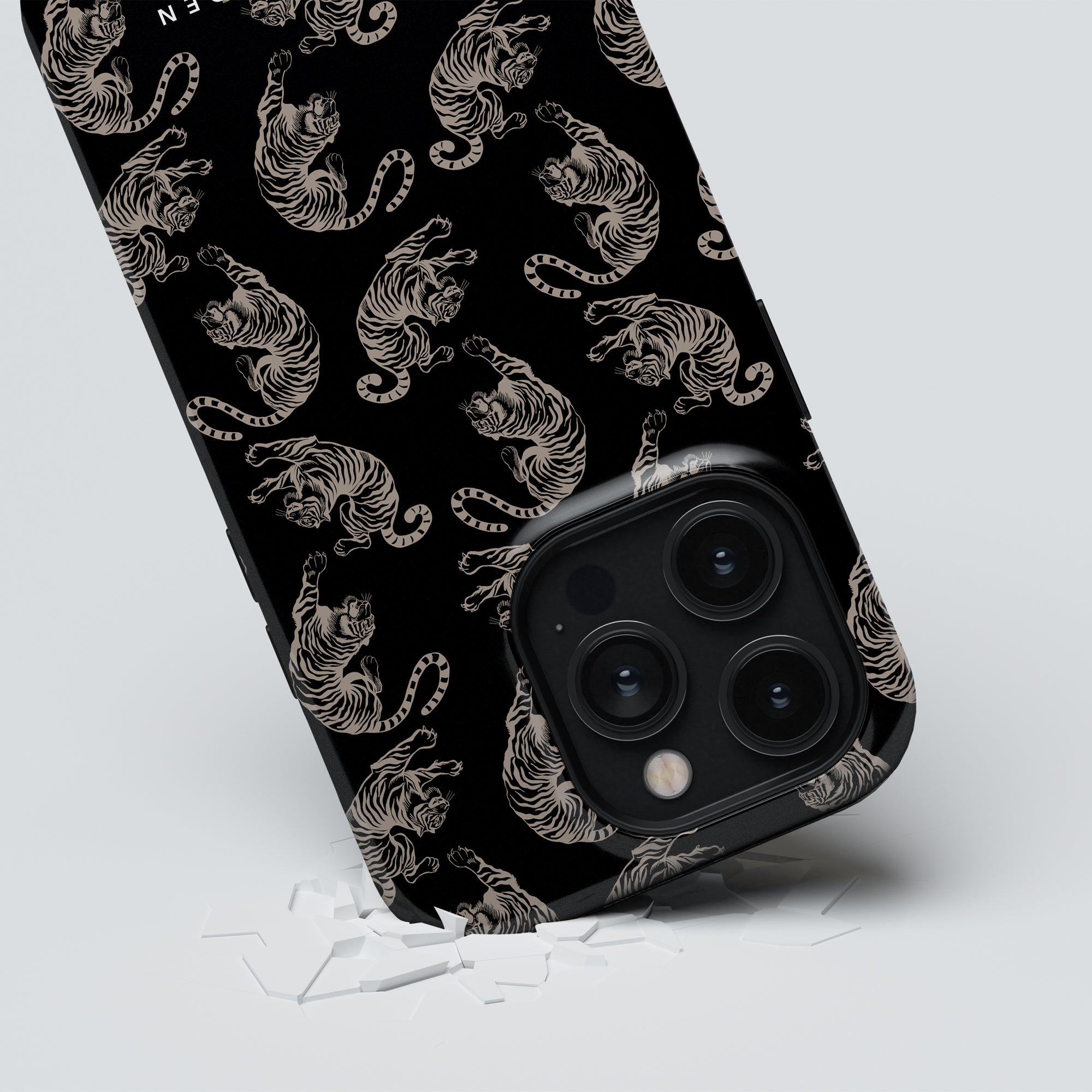 Tiger MagSafe mobilskal – Nocturnal Tiger